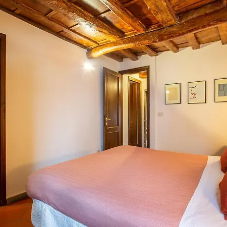 Apartment Faenza22 Florenz
